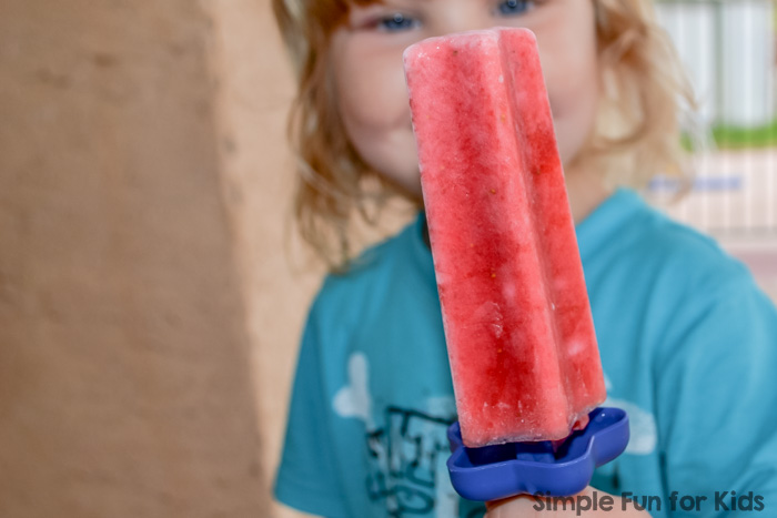 Find out how to make healthy frozen yogurt pops with your toddler!