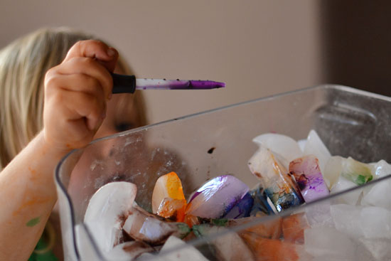 Fun and simple drip painting on ice cubes!