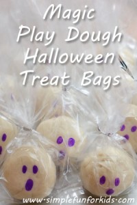 Instead of sweets, I made Halloween treat bags with homemade magic play dough for my daughter's friends!
