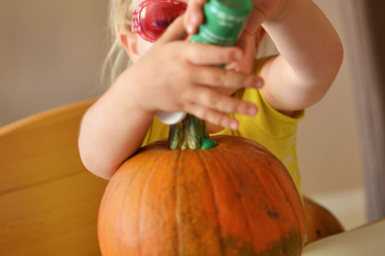 Pour painting - a simple and beautiful way for little ones to decorate their own pumpkins!