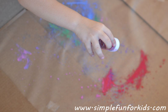 Powder Tempera Sensory Art: Very messy and very fun process art for preschoolers and older kids.