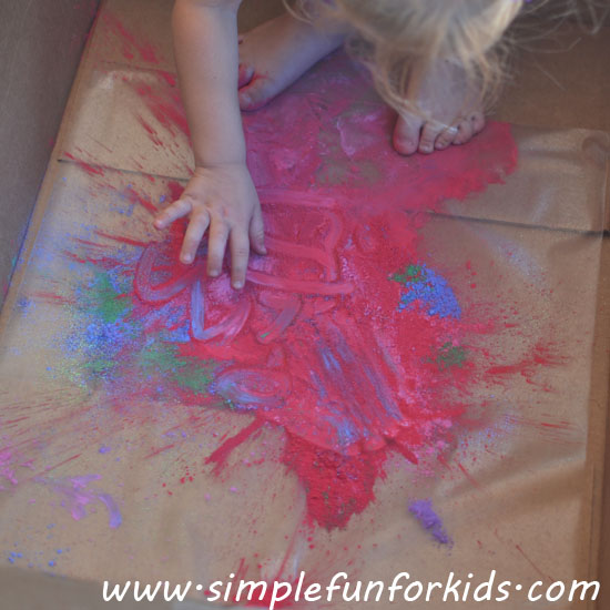 Powder Tempera Sensory Art: Very messy and very fun process art for preschoolers and older kids.