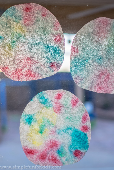 Easter Crafts for Kids: Classic coffee filter eggs that are easy to make and look great in your window!