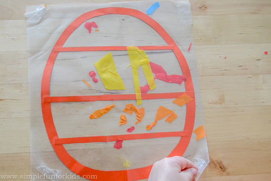 Easter Crafts for Kids: Simple stained glass egg suncatcher!