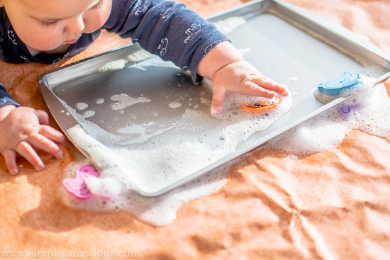 Super simple sensory activities: Baby Play with Soap Foam