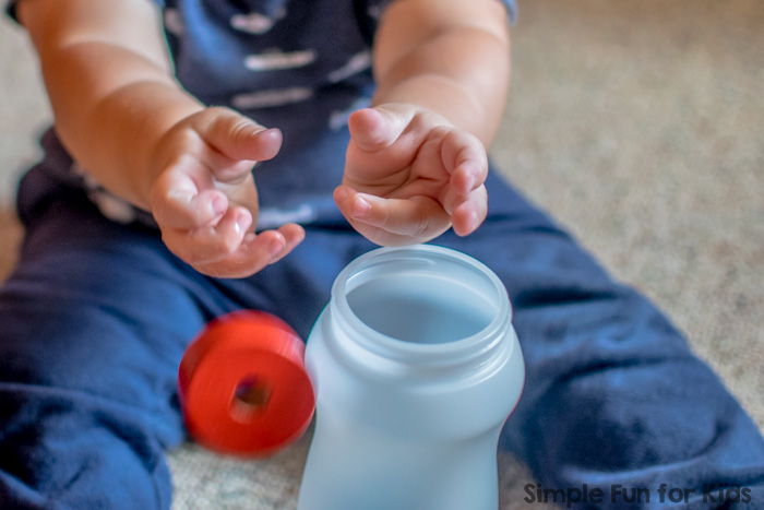 Super Simple Activities for Babies: Baby Play with Blocks and a Bottle