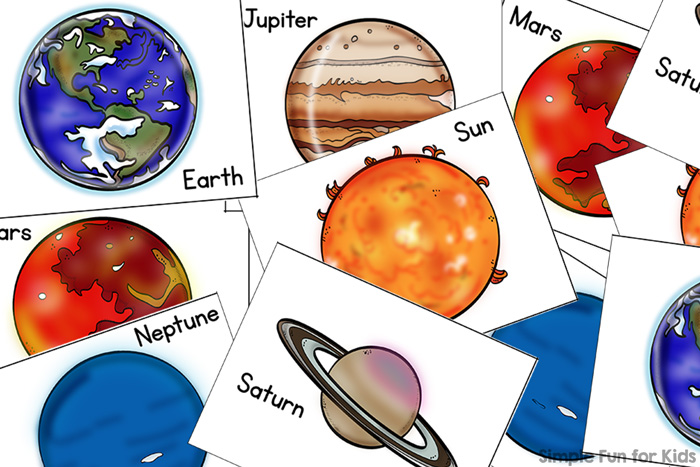 Are your kids fascinated by outer space? Print out this Sun and Planets Matching Game for your toddlers or preschoolers!