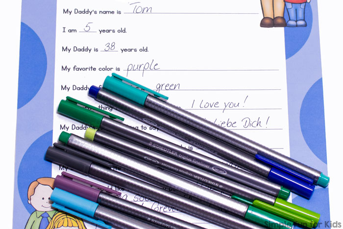 This printable My Daddy and I Father's Day Survey is so cute! Simple questions to ask your preschooler or kindergartener about his or her relationship with daddy make for a great keepsake to look back on in years to come.