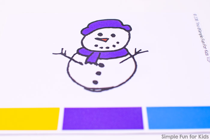 Practice colors with your toddlers or preschoolers and these cute Snowman Color Matching Clip Cards! Also great as a fine motor workout - what kid doesn't love clothespins?