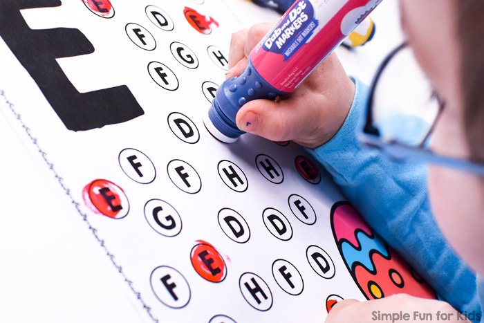 Learn to recognize letter E with this cute, simple, no prep E is for Easter Egg Dot Marker Letter Find. Perfect for toddlers, preschoolers, and kindergarteners who are learning to read.