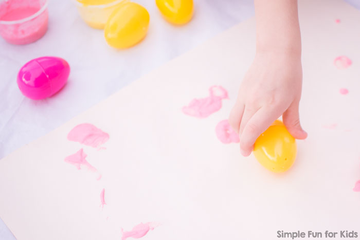 Super simple art project with no paintbrushes: Easter Egg Process Art - perfect for kids of all ages, toddlers and preschoolers on up!