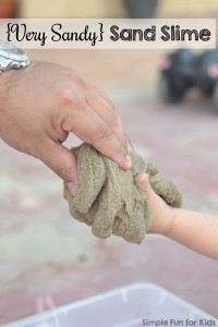 Sensory activities for kids: How we made homemade sand slime with LOTS of sand and had lots of fun with it! Awesome for older toddlers, preschoolers, and kindergartners.
